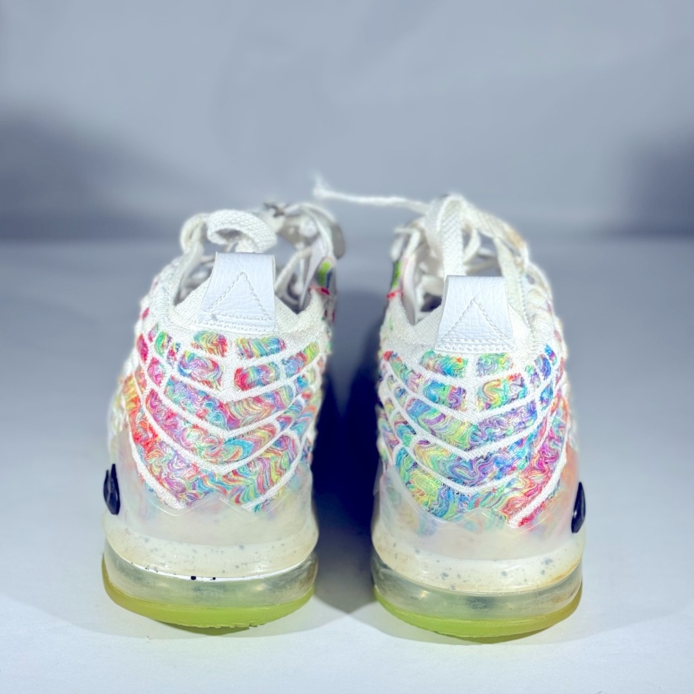 Nike LeBron 17 Air Command Force - Picture 4 of 6